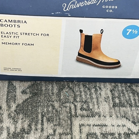 Universal Thread women’s Tan and Black Cambria Boots size 7.5 - Picture 11 of 11